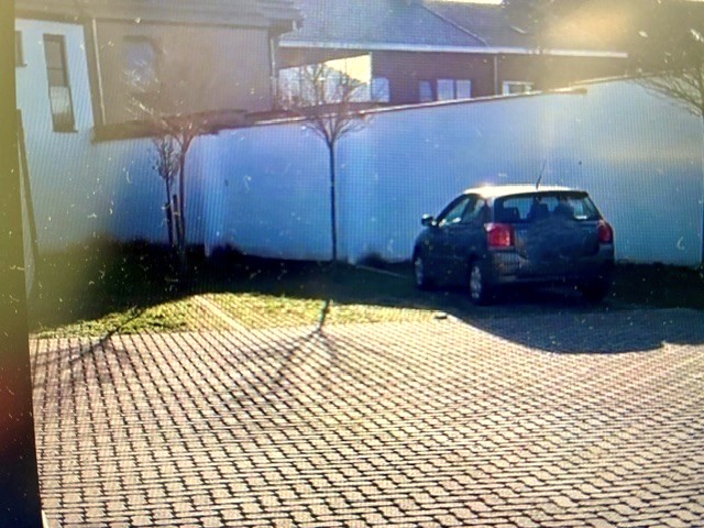 Residentie Nieuwe KalsijdeIn deze residentie is een buitenstaanplaats te koop achteraan het gebouw.De eigendom is dus afgesloten van de straat.