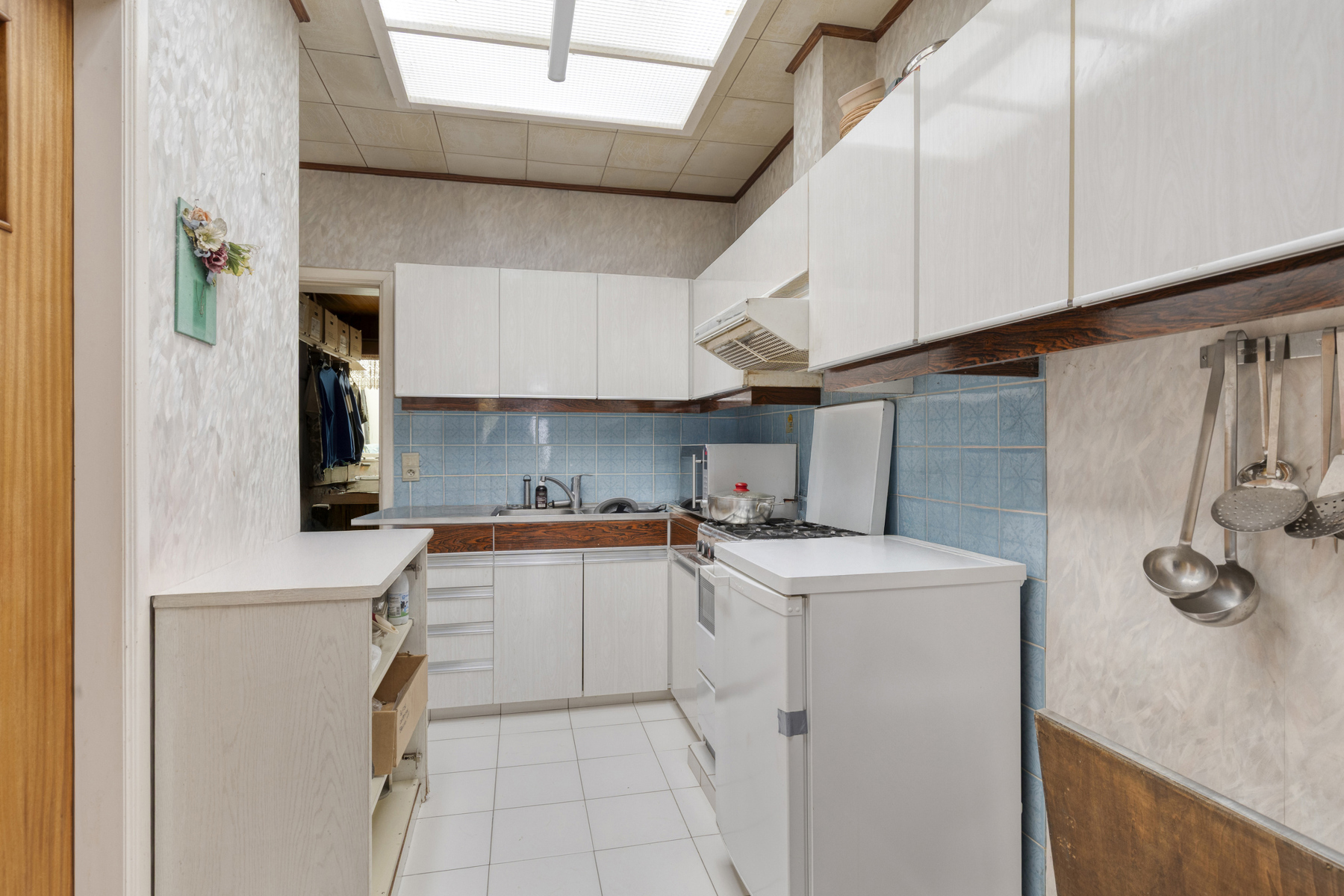 Te renoveren woning met ruime tuin. - foto 5