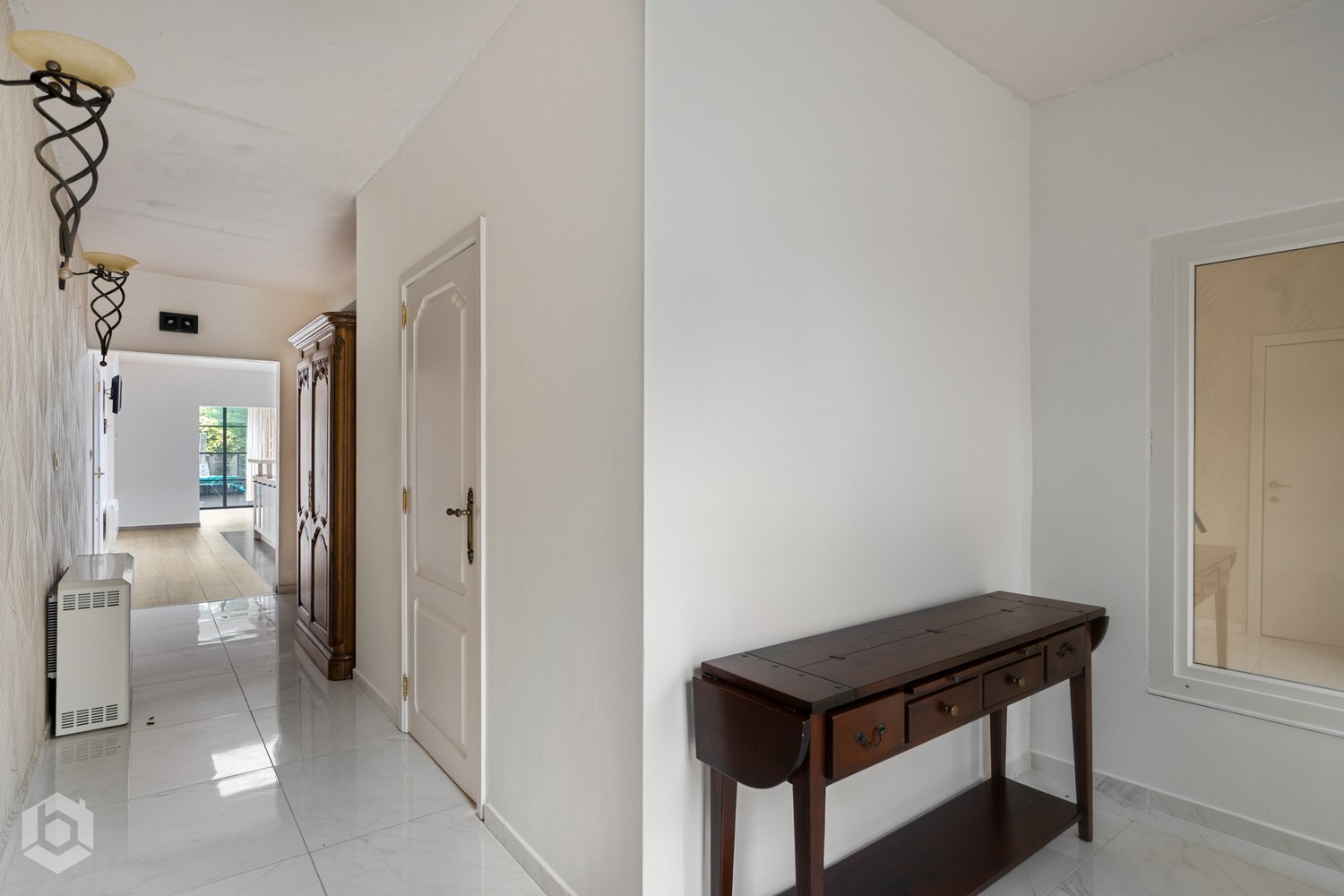 Zeer ruime kangoeroe-woning met achterliggend commerciële units met uitbereidingsmogelijkheden (KMO bestemming: ong.19a) - foto 4