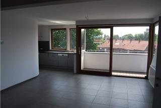 RUMBEEKSESTEENWEG 434/3.01 - RUMBEKERecent en stijlvol afgewerkt dakappartement op de derde verdieping (rechts), op wandelafstand van het centrum van...