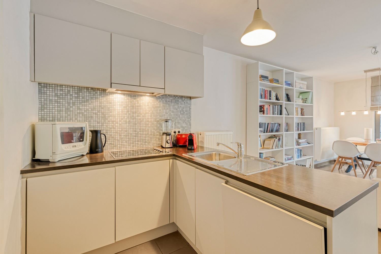 Appartement à vendre à Sint-Andries avec 2 chambres - photo 2