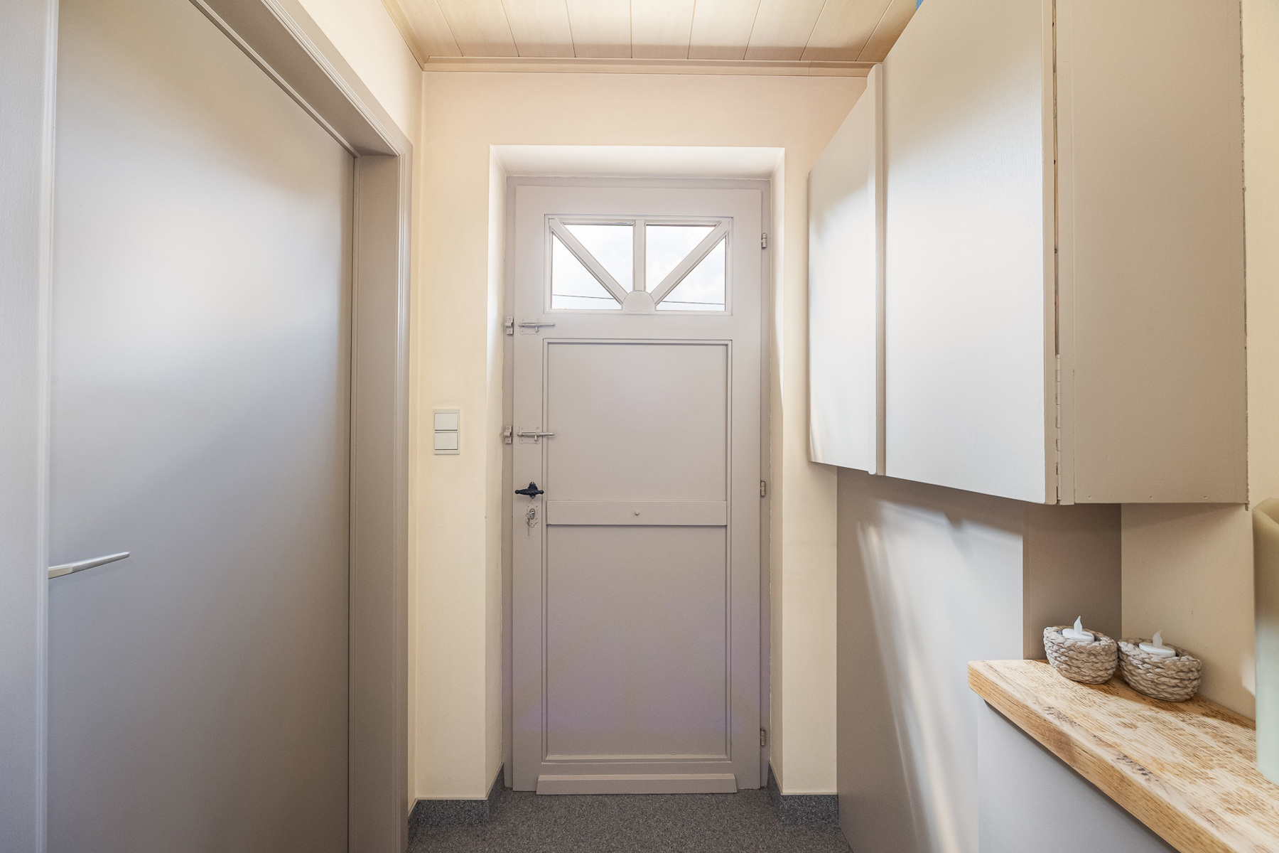 Instapklare woning met tuin en ruime garage - foto 2