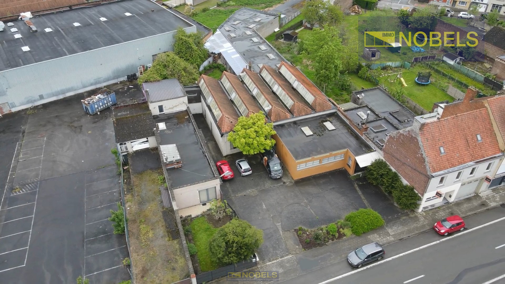 For sale, versatile project land of 2,497 sqm with access via two streets - photo 1