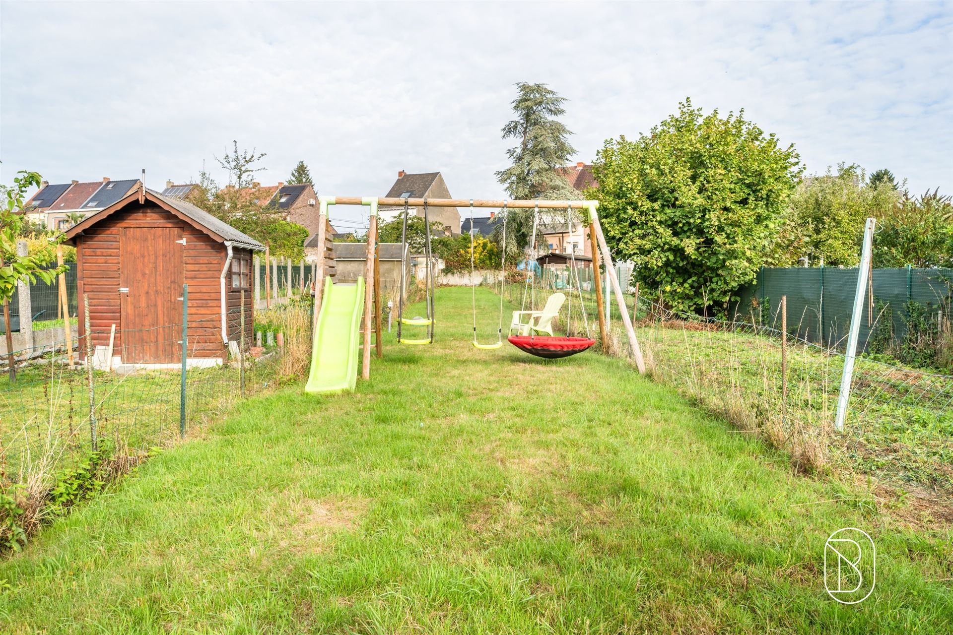 Maison entièrement rénovée, terrasse et jardin - foto 2