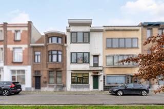 Sfeervolle woning in art deco stijlWelkom in deze aangename woning met authentieke elementen in de gezellige Elisabethwijk.Bij binnenkomst heb je de...
