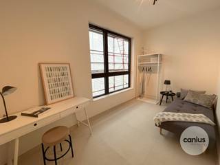 <p><span>LUXUEUX PENTHOUSE DE 2 CHAMBRES AVEC VUE PANORAMIQUE SUR SAINT-TROND</span></p><p><span> </span></p><p><span>Dans le dernier luxueux penthouse de 2 chambres à coucher, vous vivez avec des vues panoramiques sur Saint-Trond. </span></p><p><span>Cet appartement de rêve est fini avec des matériaux de haute qualité et l'espace de vie généreux est baigné de lumière naturelle grâce aux fenêtres à hauteur de plafond. </span></p><p><span>Détendez-vous et profitez du coucher de soleil sur votre généreuse terrasse privée.</span></p><p><span> </span></p><p><span>Faites vite !</span></p><p><span> </span></p><p><span> </span></p><p><span> </span></p>