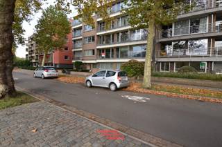 Dit appartement heeft een prachtige ligging net buiten het centrum en nabij het Stil Ende, één van de meest typische Brugse plekjes. Het...