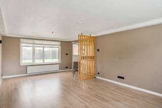 In een rustige en kindvriendelijke wijk van Paal vind je deze leuke woning (141m2) met 4 slaapkamers, inpandige garage en zuid gerichte tuin...