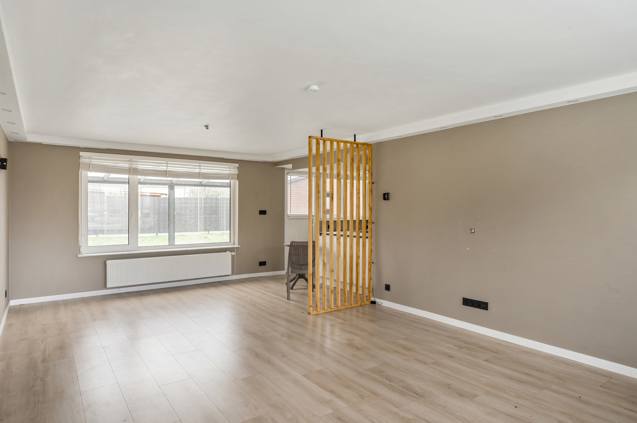 Woning met 4 slaapkamers en veranda te Paal - foto 3