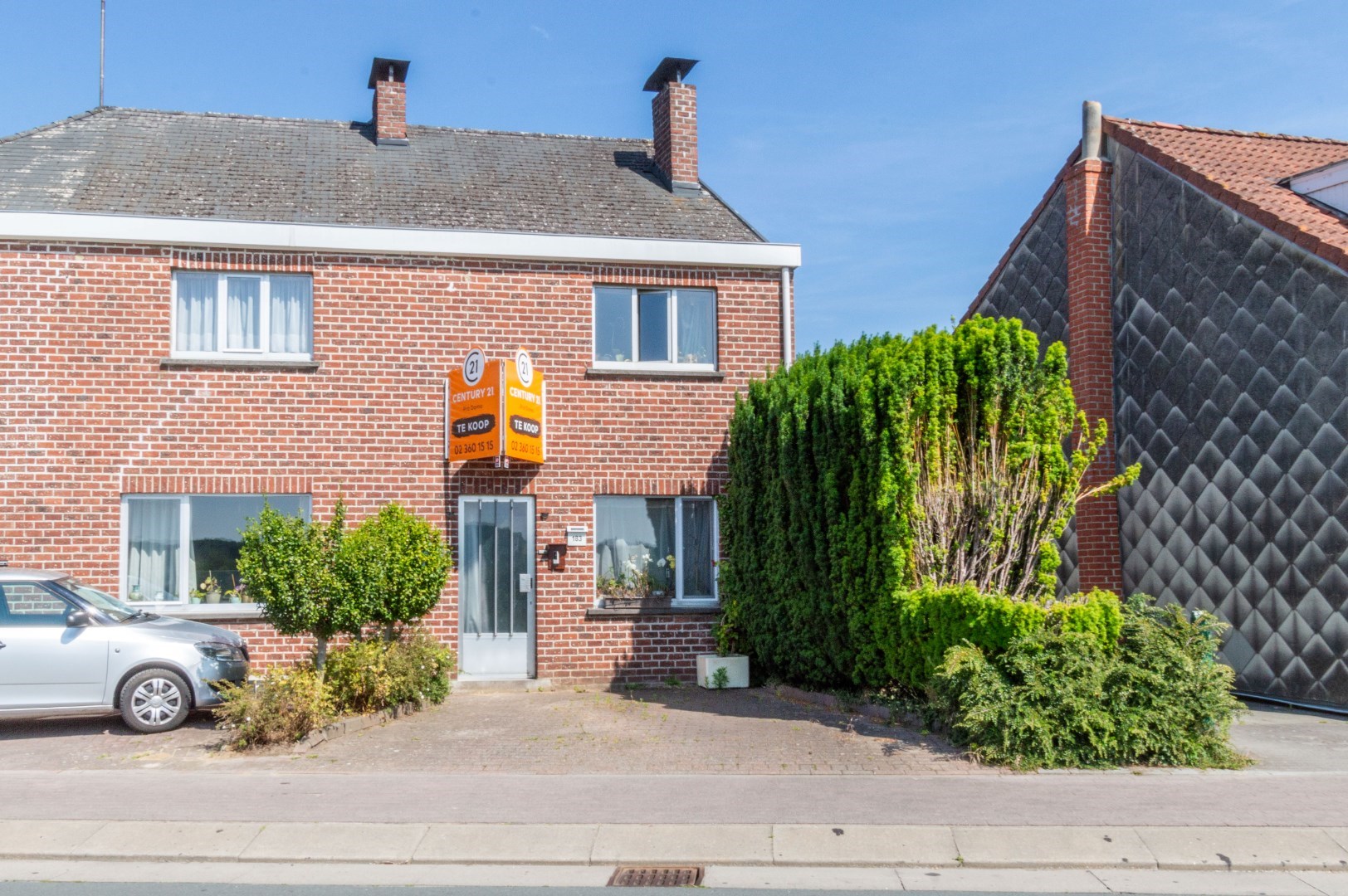 DRIEGEVEL WONING MET 2 SLAAPKAMERS &amp; TUIN ! - foto 1