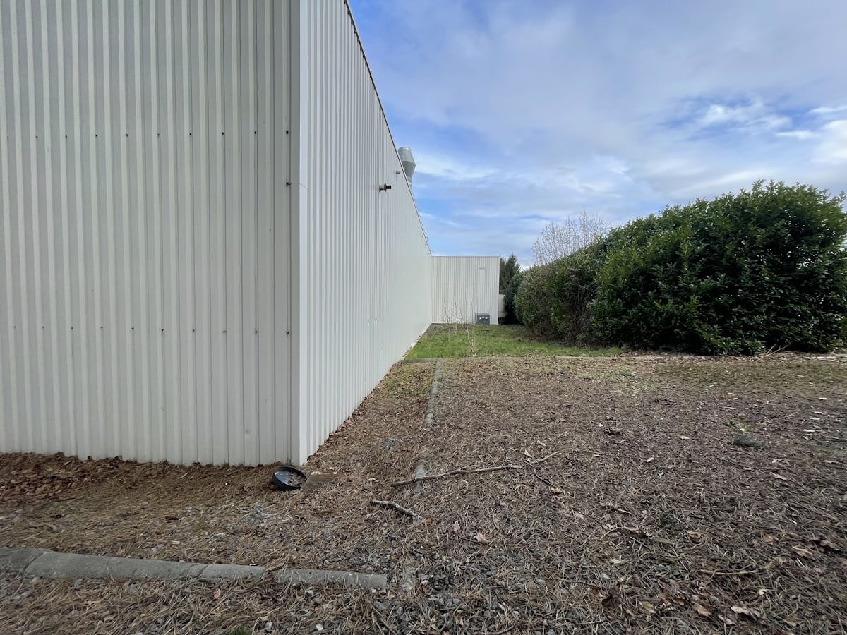 Ruime KMO-unit (ca. 825 m²) te huur in Nieuwerkerken - foto 5