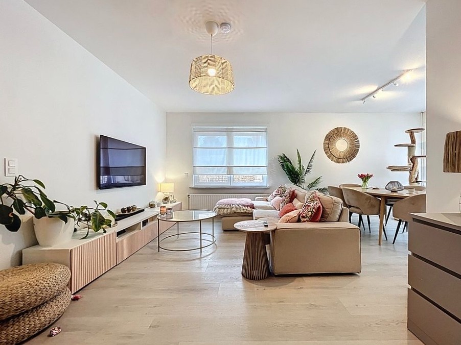 Gerenoveerd hoekappartement GLV (2 slpks + dressing/bureau/babykamer) met tuin en garage - foto 5