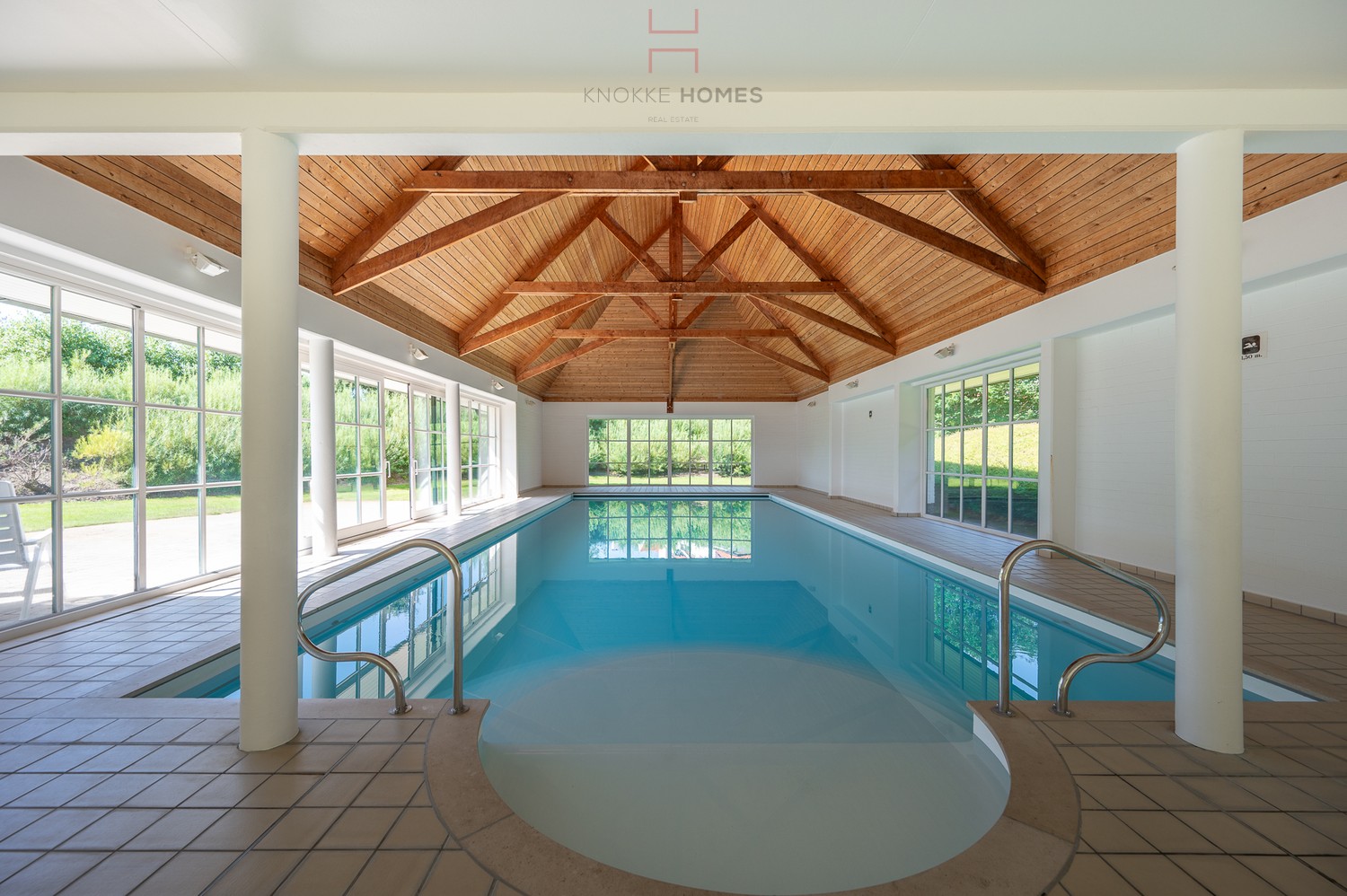 Prachtig hoekappartement met grote terrassen in het prestigieuze domein "Tennis Gardens", Zoute. - photo 4