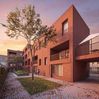 Ontdek de laatste fase van Parkresidentie Stadsterras: een bijzonder woonproject waar comfort, energiezuinigheid en een uitstekende ligging samenkomen. In deze 3de en tevens laatste fase worden 16 moderne appartementen en 8 stijlvolle woningen gerealiseerd. De residentie bevindt zich op een absolute toplocatie, vlak bij Mortsel Terminus en het bruisende handelscentrum, terwijl u tegelijk geniet van de rust en het groene karakter van het parkgebied Oude God. De appartementen en woningen beschikken over 2 of 3 slaapkamers en zijn ontworpen met oog voor hedendaags wooncomfort. Ruime, zonnige terrassen of aangename tuinen vormen een mooie verlenging van de leefruimte. Allen beschikken over kwalitatieve thermische en akoestische isolatie, ventilatiesysteem type D, zonnepanelen, vloerverwarming in combinatie met een warmtepomp,… Inspraak in afwerking mogelijk. Fietsenstallingen voorzien. Ondergrondse parking en kelderbergingen mogelijk. Voorziene oplevering einde 2028. Het project komt deels in aanmerking voor het verlaagd BTW-tarief van 6 % (ook voor investeerders!). Er zijn ook nog enkele appartementen/woningen beschikbaar in fase 1 en 2! Kijk op www.immopatio.be voor meer informatie of contacteer ons voor een vrijblijvende informatiebrochure.