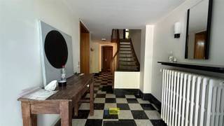 Welkom bij deze prachtige gezinswoning gelegen in het hart van Wilrijk. Met een bewoonbare oppervlakte van 188m² biedt deze woning alle comfort...