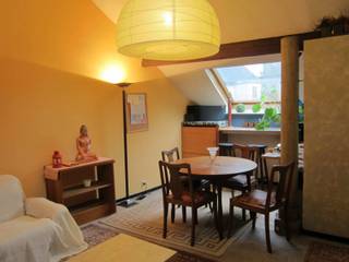 <strong>Twee aanpalende huizen in de Trapstraat te Tienen, met een rustige ligging in een beschermd dorpsgezicht. De gebouwen bieden mogelijkheden op herverkaveling/herbestemming voor gemengd gebruik/co-housing/kangoeroewoning – raadpleeg hiervoor immogve.be of bel naar 0496 07 89 48 voor meer informatie. Waterscore B/B.</strong><br /><br />Trapstraat 4 (woning 1 - vrij en instapklaar):<br />Het gelijkvloers van deze woning beschikt over een inkomhal, een leefruimte, een badkamer en een keuken met toegang tot de koer. Aanpalend aan de koer en achterliggend ten opzichte van woning 2 een bergruimte in 2 verdiepingen, ook bruikbaar als atelier of hobbyruimte. <br />Op de eerste verdieping bevinden zich twee kamers.<br />De zolderverdieping is ook bruikbaar als leefruimte of hobbyruimte en voldoende ruim om om te bouwen tot 2 slaapkamers.<br />De woning beschikt ook over een kelderverdieping, toegankelijk via een trap.<br />Bewoonbare oppervlakte van 69 m², de bergruimte heeft een oppervlakte van 42 m².<br /><br />Trapstraat 6 (woning 2).<br />Het gelijkvloers van deze woning beschikt over een inkomhal, een leefruimte, een keuken, een slaapkamer en een badkamer. De eerste verdieping heeft 2 kamers en een aansluitende badkamer. Op de zolderverdieping is een ruime kamer met aansluitende badkamer. Vervolgens beschikt de woning ook nog over een kelderverdieping (toegankelijk via een trap).<br />Bewoonbare oppervlakte van 95 m². Huurcontract lopende.<br /><br />Opgesplitste verkoop, al dan niet na opsplitsing, kan overwogen worden.<br /><br />De woningen beschikken over een autoluwe ligging, pal in centrum Tienen. E40, station, scholen, winkels, etc op wandelafstand.<br /><br />Informatie en afspraak kan enkel telefonisch op 0496 07 89 48.