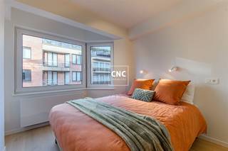 Charmant appartement op een goede ligging te Knokke.Dit appartement bevindt zich op een hoek en u hebt daardoor enorm veel lichtinval.Indeling: 1...