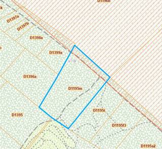 Zoek je een weids stuk natuur waar rust en groen centraal staan? Dit indrukwekkende bosperceel van maar liefst 18.660 m² (1 ha 86 a 60 ca) biedt een zeldzame kans voor natuurliefhebbers.<br /><br />De troeven op een rij:<br />Unieke ligging:<br />Gelegen in de groene omgeving van de Donderslagsche Heide in Houthalen, gekend om haar uitgestrekte natuur en Limburgse charme.<br />Maximale privacy & ruimte:<br />Een royaal terrein waar je ongestoord kunt genieten van het buitenleven en de rust van het bos.<br />Duurzame investering:<br />Ideaal voor wie wil investeren in een eigen stukje natuur of waarde hecht aan het behoud van groengebieden.<br /><br />Of je nu droomt van een privé-natuurreservaat of gericht zoekt naar bosgrond in Limburg: dit royale perceel combineert oppervlakte, rust en een uitstekende ligging.<br />Interesse in deze unieke opportuniteit? Neem gerust contact met ons op voor meer informatie.<br /><br />Stedenbouwkundige inlichtingen: Ontginningsgebieden - recreatiegebieden - geen bouwvergunning – geen rechterlijke herstelmaatregel of bestuurlijke maatregel opgelegd – geen voorkooprecht – geen verkavelingsvoorschriften<br /><br />P-score: A