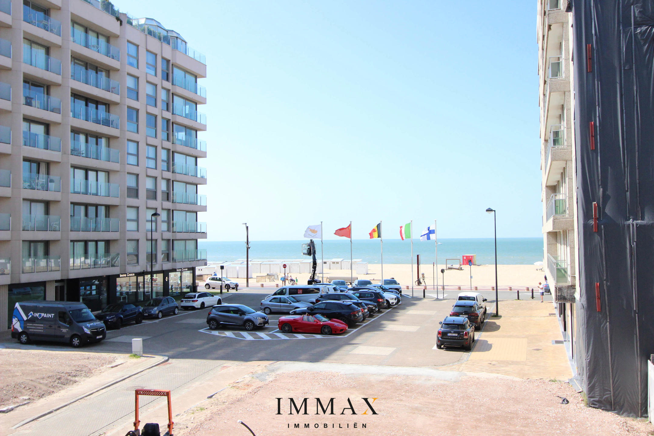 Toegankelijke autostandplaats &amp; berging te Kustlaan - Zoute - foto 1