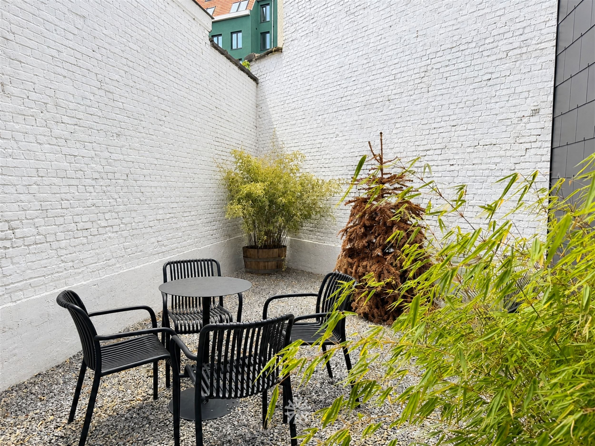 Knap bemeubeld één slaapkamer appartement te huur nabij Gent-Sint-Pietersstation - foto 4