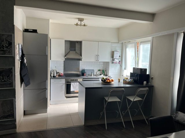 Appartement te koop in Berchem met 2 slaapkamers - foto 2