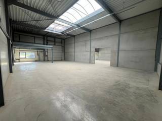 Commercial à vendre à Ranst