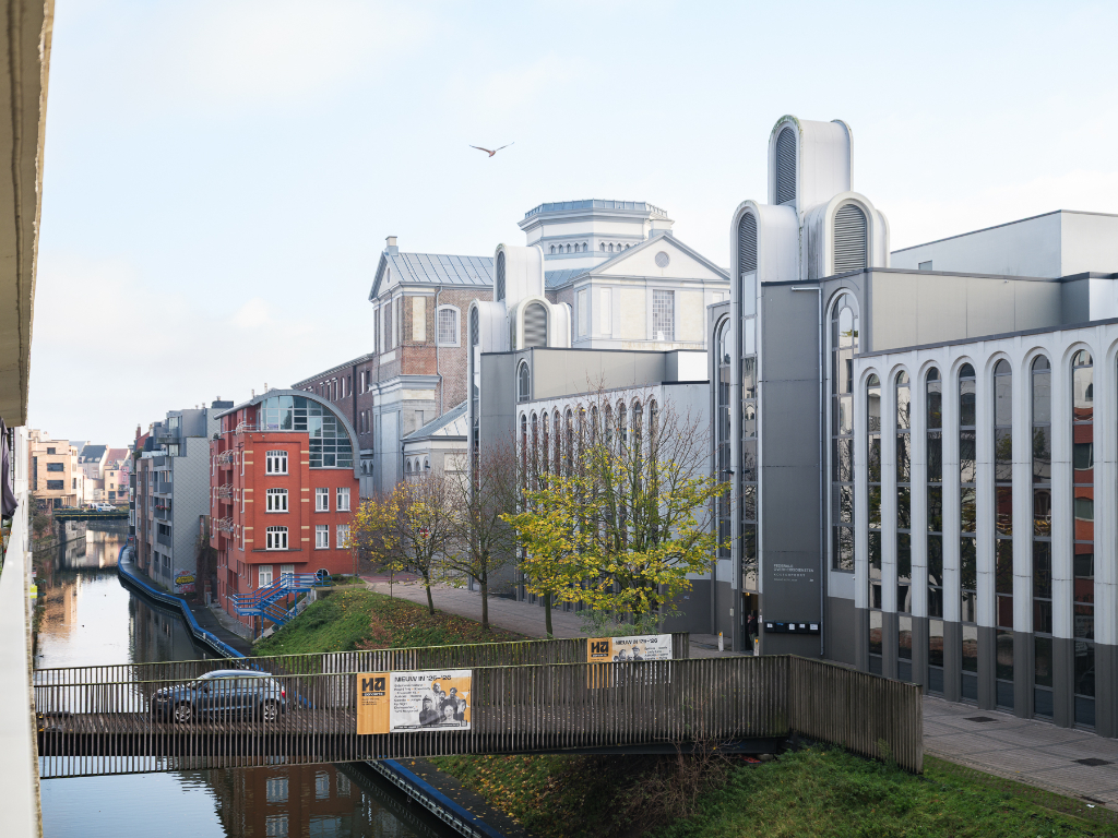 Lichtrijk 3-slaapkamer appartement met zicht op de Ketelvest - foto 4