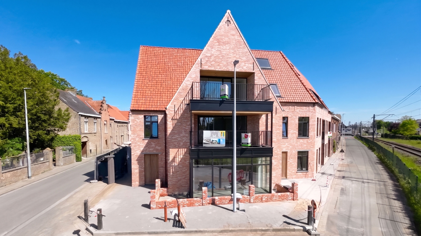 Kleinschalige en energiezuinige 'Residentie Het zonnig hoekje', bestaande uit 12 energiezuinige en ruime appartementen. - foto 1