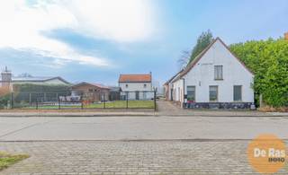 EERSTE BEZOEKDAG ZATERDAG 10/01 VAN 10U TOT 14U (enkel op afspraak!)OORDEGEM - Op de grens van Oordegem en Smetlede bevindt zich deze instapklare...