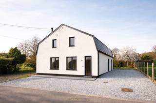 STIJLVOLLE OPEN BEBOUWING met moderne afwerking, lichtrijke leefruimte en vier ruime slaapkamers in het GLOOIENDE LANDSCHAP VAN MAARKEDAL. Dankzij...