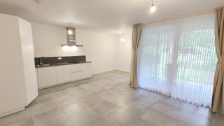 <p><span>GROUND-FLOOR APARTMENT WITH TERRACE + GARDEN<br /><br /></span></p><p><span>The name “Residentie Park Den Blijk” speaks for itself. This residence was built in 2018 next to the park of the same name. As a result, the apartments offer views of the greenery, making you forget that you live within walking distance of downtown Willebroek. The train station and the A12 highway are nearby, giving the apartments excellent accessibility while still enjoying a quiet location.<br /><br /></span></p><p><span>Upon arriving at the residence, we discover this lovely apartment located on the ground floor. The apartment features an entryway, a living area with access to the terrace and private garden, a bathroom, a separate toilet, a storage room, and a spacious bedroom.  </span></p><p><span> </span></p><p><span>After touring the apartment, we head down to the basement, where we find a private storage unit and a private parking space. </span></p><p><span> </span></p><p><span>Please note: This apartment is available for short-term rental only (one-year lease). </span></p><p><span> </span></p><p><span>Interested in viewing this apartment? Please contact one of the Pillar staff members at <span>info@pillar.estate</span></span><span> or 033 695 695.</span></p><p><span> </span></p><p><span>This information is provided for informational purposes only. The listed square footage is for reference only. Pillar cannot be held responsible for the accuracy of the information provided to it. </span></p><p><span> </span></p>