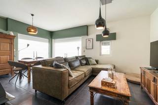 Te koop: ruime halfopen woning in Dendermonde, op een uitstekende locatie nabij scholen, winkels, openbaar vervoer en parken.Deze instapklare woning...