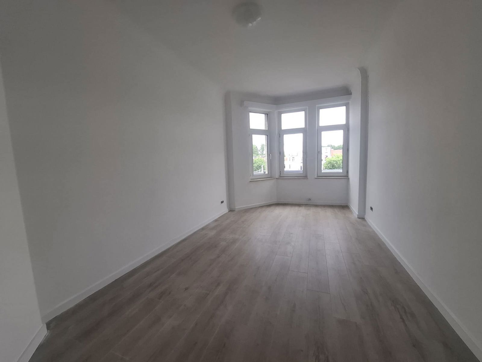Volledig gerenoveerd appartement met 2,5 Slpk in Deurne! - foto 5