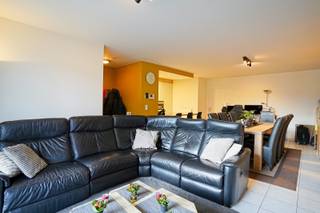 Dit uitstekend onderhouden appartement met drie slaapkamers is ideaal gelegen in het centrum van Bornem, op wandelafstand van winkels,...