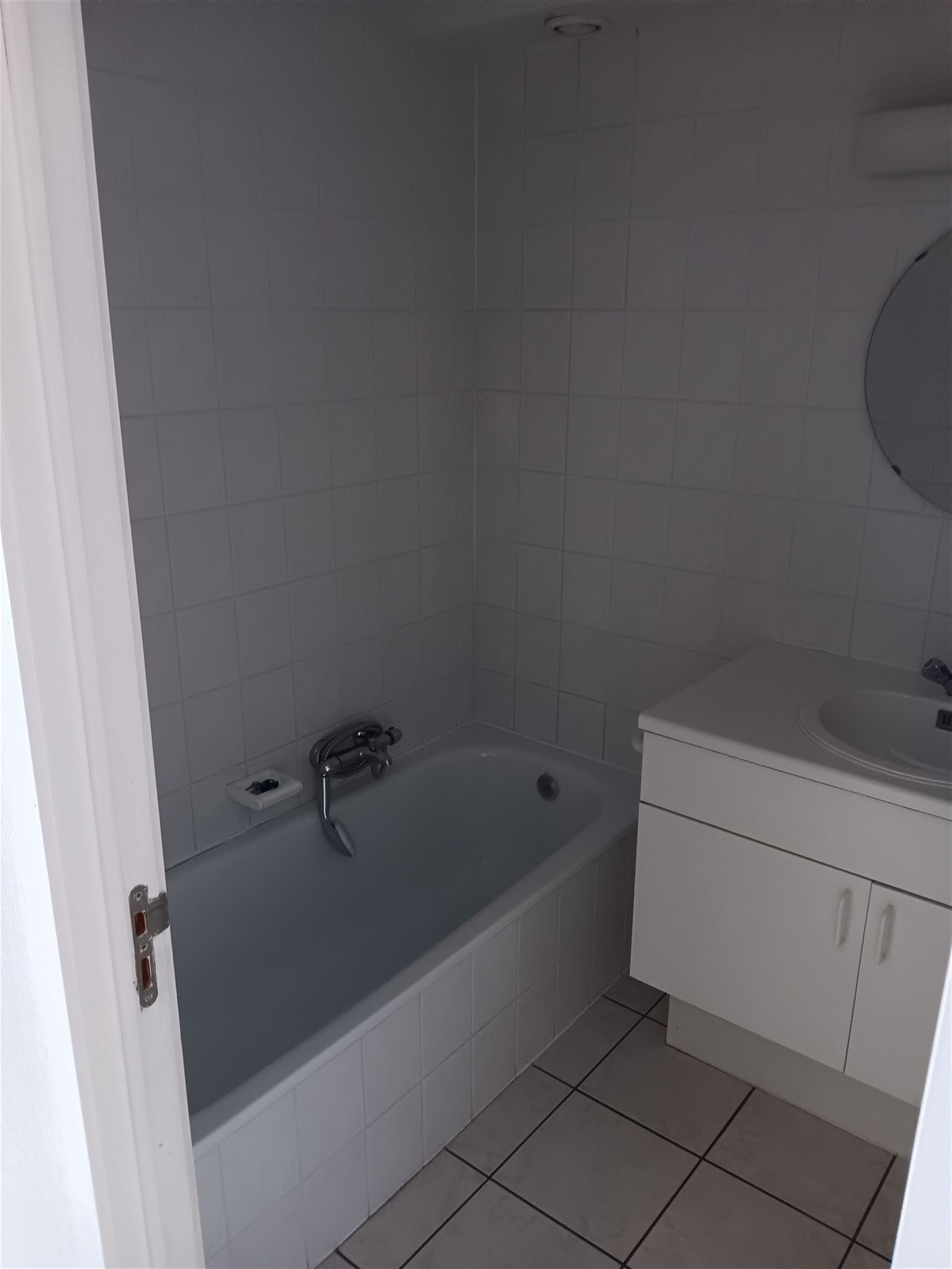 Jaarbasis - Studio met afgesloten slaaphoek en binneparking - foto 4