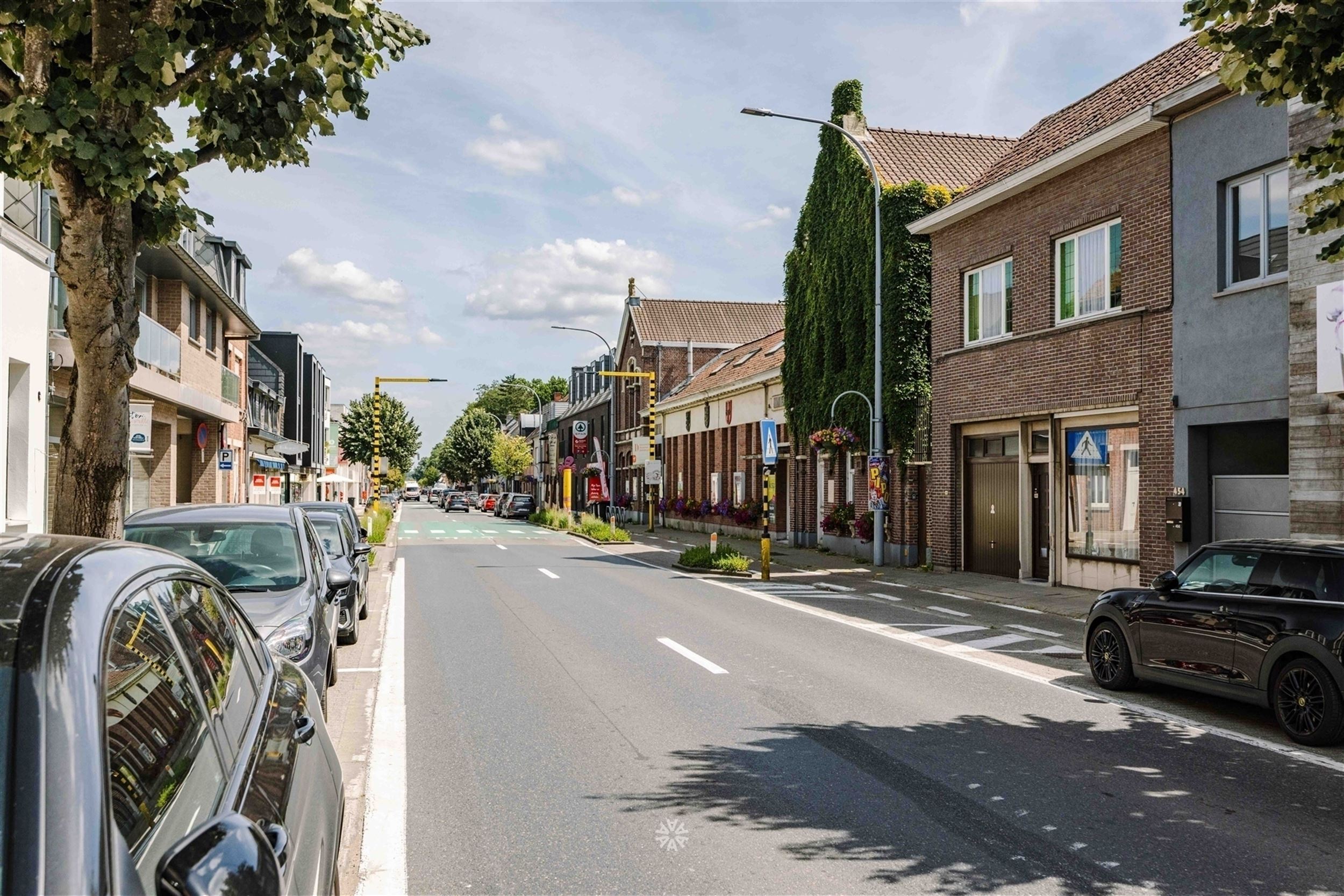 Commercial house with residence in downtown Destelbergen - photo 2