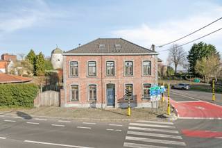 Kom binnen en laat je verrassen door een vakantiegevoel, een exclusieve afwerking en een onverwachte stilte. Op zoek naar een woning in combinatie...