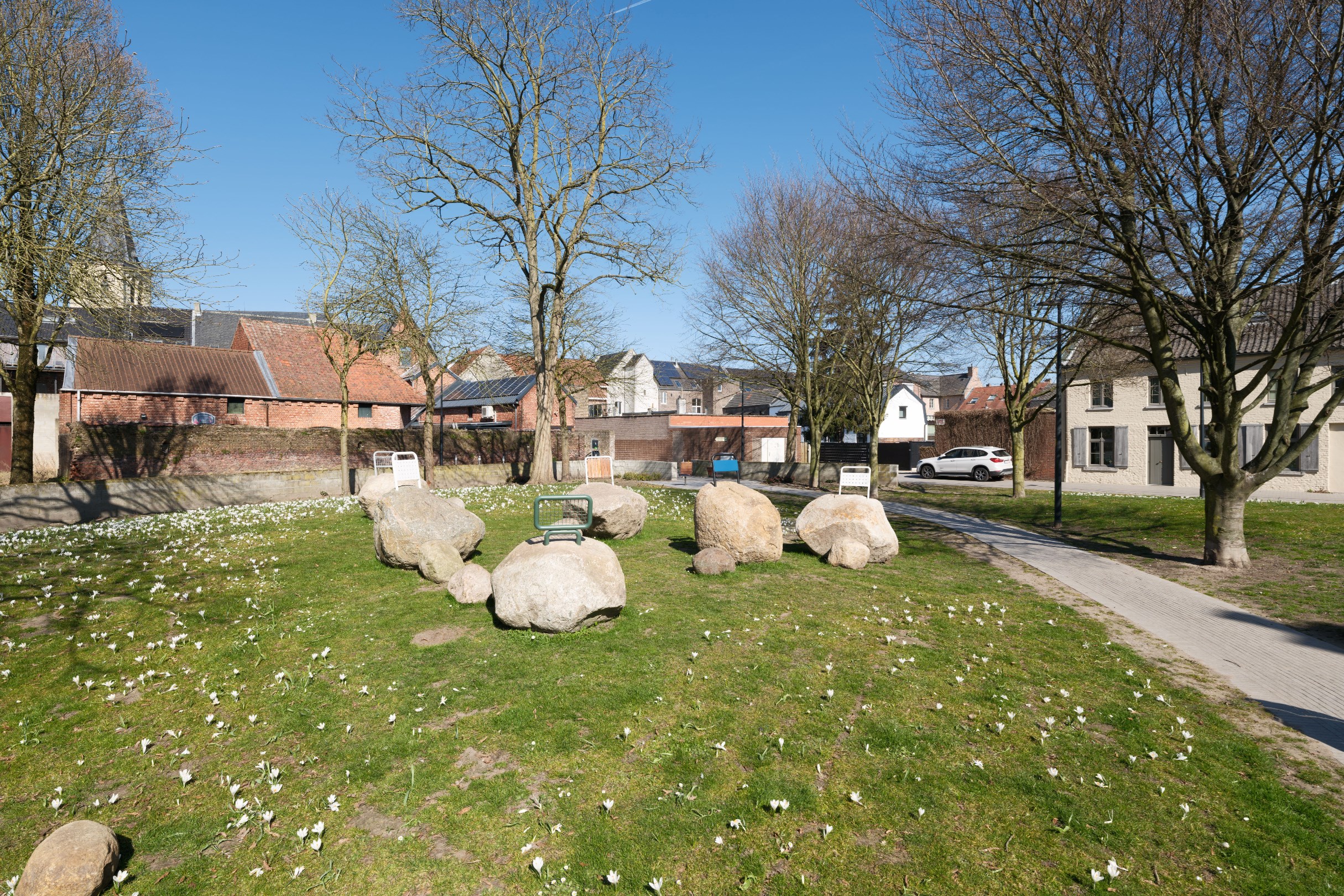 Ideaal gelegen handelspand van 667m² gelegen op een toplocatie in Bree. - foto 3