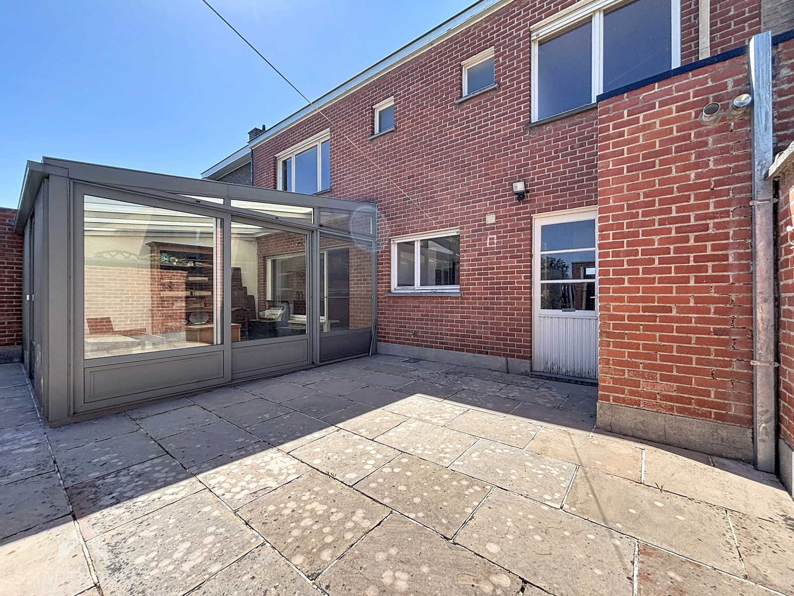 Woning met enorm potentieel met 4 slaapkamers en garage - foto 2