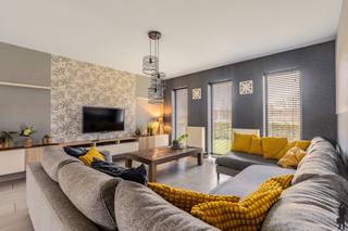 RUIME, INSTAPKLARE GEZINSWONING MET 5 SLAAPKAMERS IN HET RUSTIGE WORTELIn het charmante en landelijke Wortel bevindt zich deze verrassend ruime en...