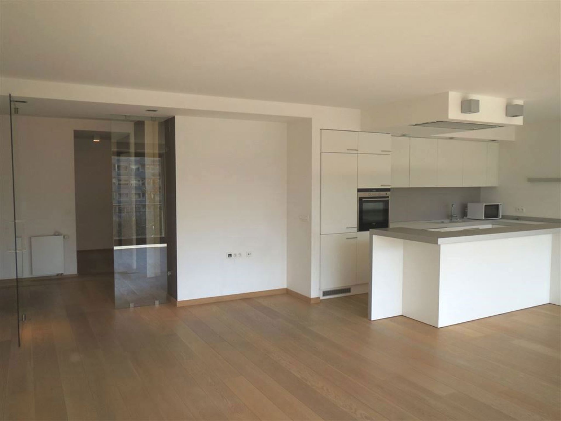 Mooi appartement met 3 slaapkamers + terras + parking - foto 3