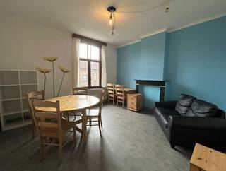 Alle info is te vinden op onze website www.connect-immo.be <br /><br /><strong><span>*APPARTEMENT V1 NABIJ HET CENTRUM VAN LEUVEN*</span></strong><br /><br />Op te frissen gelijkvloers appartement! Het gebouw is gelegen op een boogscheut van Leuven Centrum maar in de zeer gegeerde omgeving van Gasthuisberg en heeft een vlotte bereikbaarheid met het openbaar vervoer en tal van belangrijke verbindingswegen richting, Tervuren, Brussel en Leuven. Ook aan faciliteiten in de nabijheid geen gebrek!<br /><br />Het gebouw bestaat uit een autostaanplaats en fietsenstalling voor de deur gezien het gebouw teruggetrokken is, een garage een 1 slaapkamer appartement op verdieping 0 met een extra grote tuin, een ruim 1-slaapkamer appartement op verdieping 1 en een flatje op verdieping 2.<br /><br />Wie een ideale investering zoekt in de meest gegeerde buurt van Leuven is hier aan het goede adres!!<br /><br /><span><strong>Interesse of een bezoek ter plaatse? Dat kan ! </strong></span><br /><span><strong>Contacteer onze Expert Investeringsvastgoed Jacky: 0495 53 46 49 of jacky@connect-immo.be </strong></span><br /><br />EPC: 413 kWh/m² - 3232316<br />EPC: 260 kWh/m² - 3221214<br />EPC: 278 kWh/m² - 3232332<br />wg, gdv, gvkr, gvv