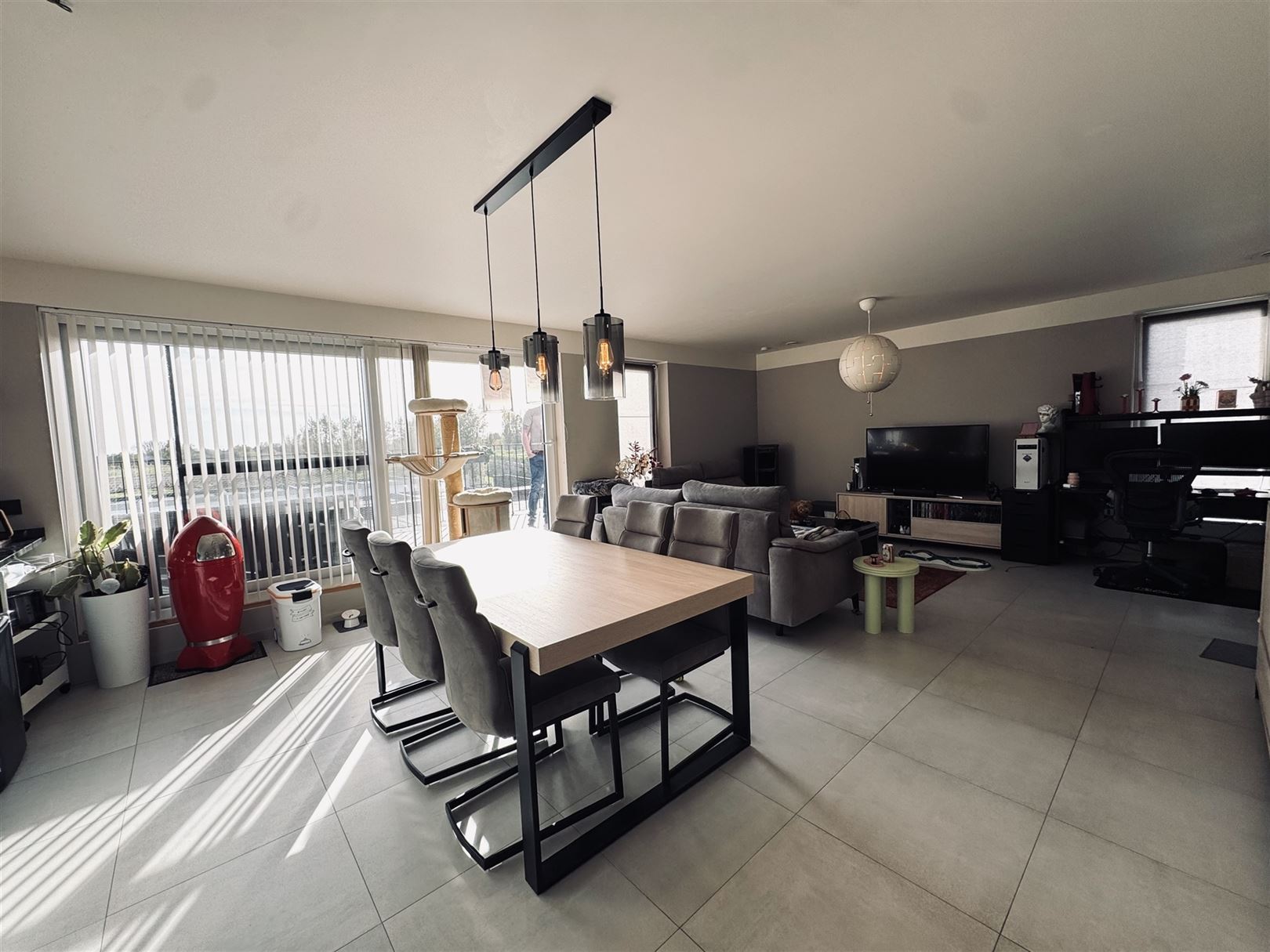 Recent appartement op de eerste verdieping met drie slaapkamers - foto 5