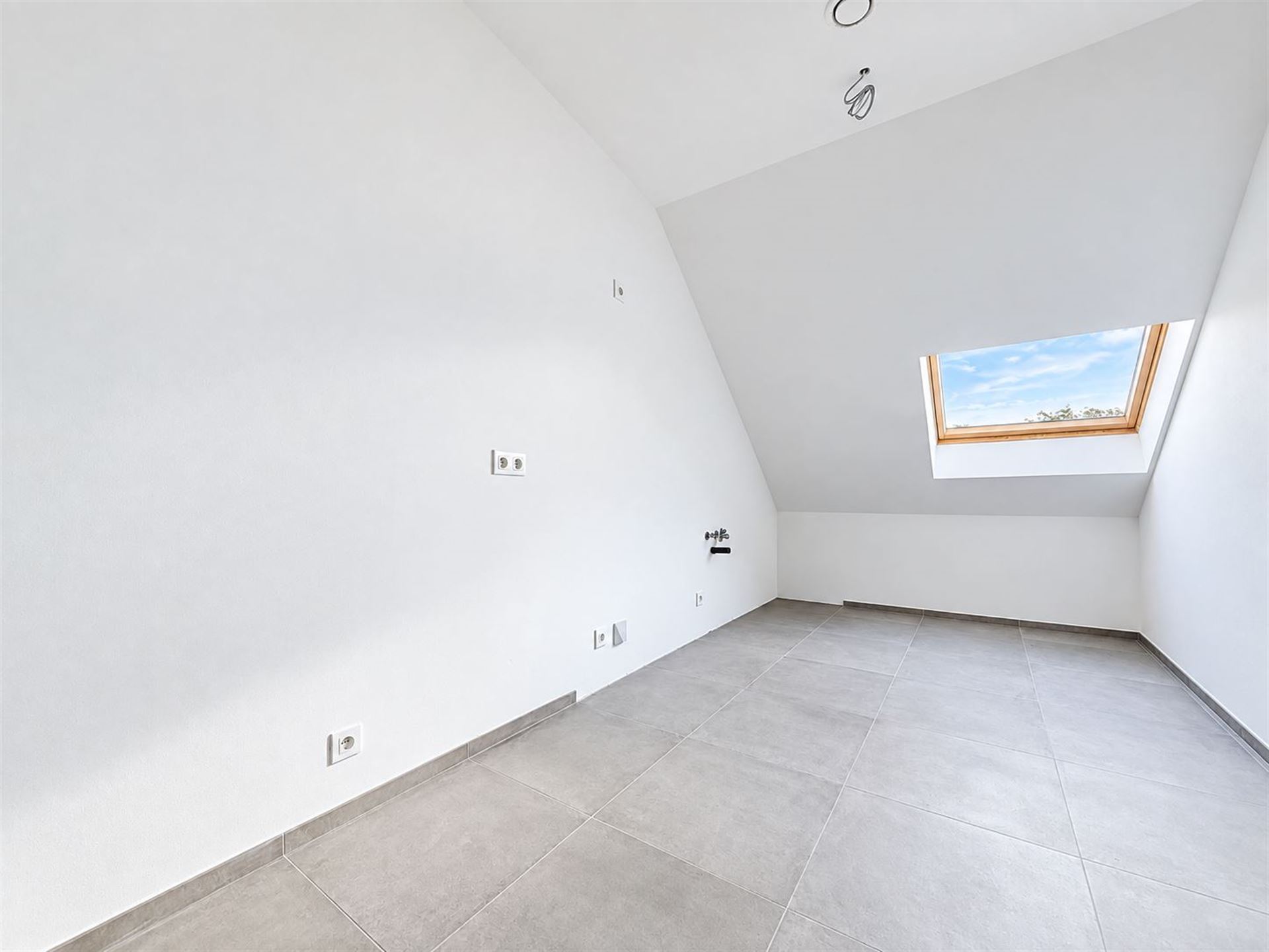 Appartement te koop in Fontaine-L'Evêque met 1 slaapkamer - foto 3