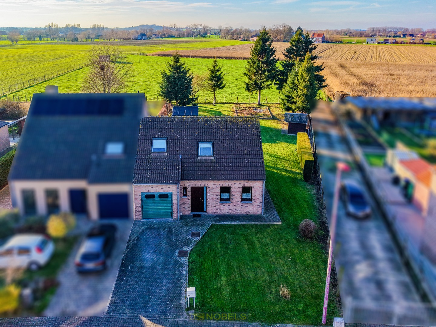 Te koop, perfect onderhouden halfopen woning met uitzicht op de velden te Kruisem - foto 2