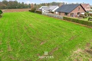Deze bouwgrond van 11a10ca, gelegen in de Processieweg te Lummen, biedt een perfecte mix van rust, ruimte en een gunstige locatie. Het perceel,...