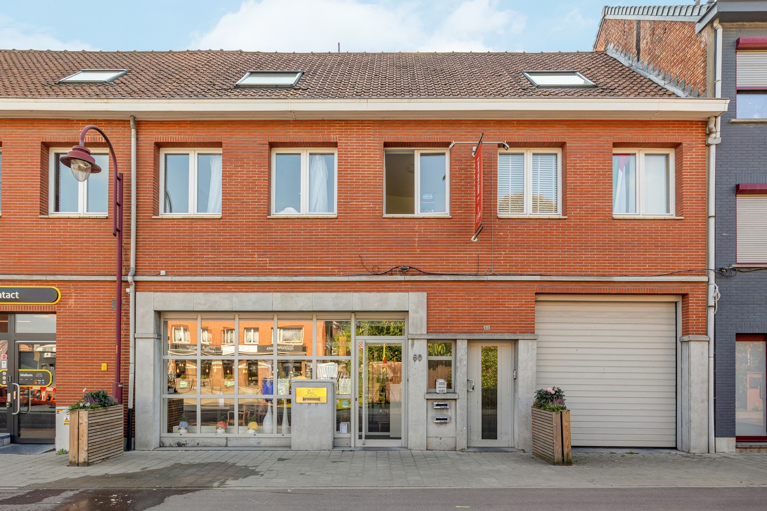 Multifunctioneel handelsgelijkvloers / kantoorruimte - foto 1