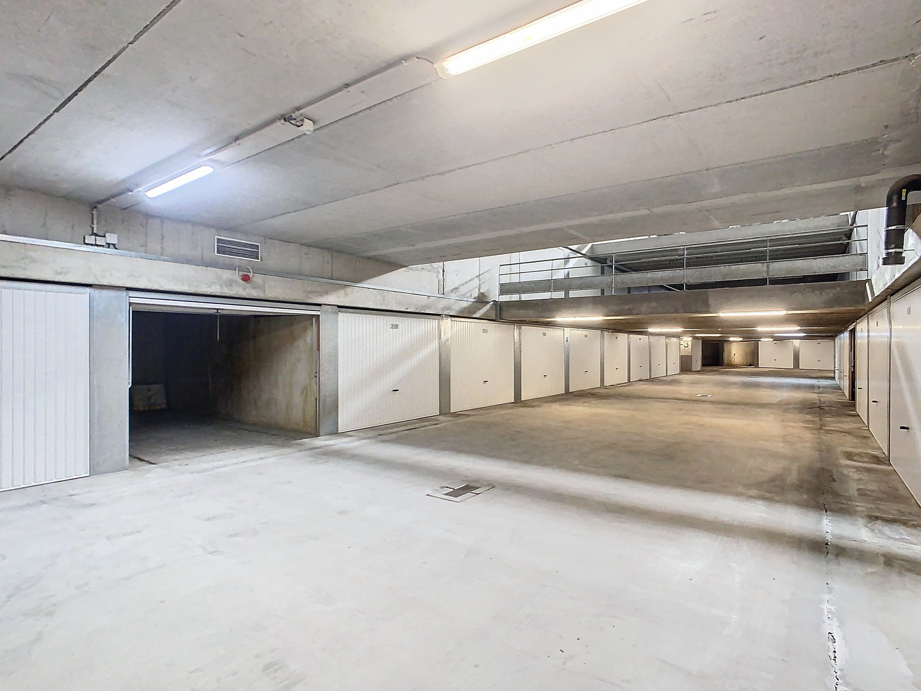 Garage for sale in Knokke-Heist - photo 4