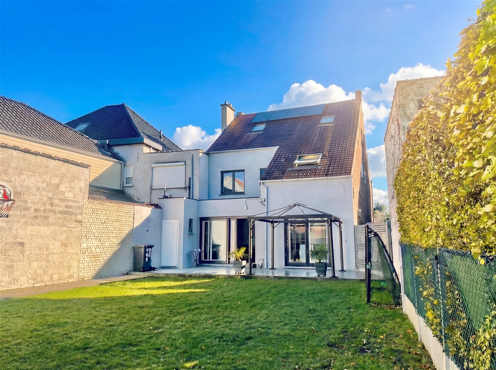 Maison rénovée (label B) avec au moins 5 grandes chambres! - photo 3