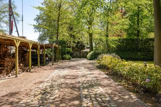 Twee prachtige villagronden (1.443m² en 1.444m²) voor open bebouwing te Itegem. <br /><br />Algemeen:<br />- 2 ruime bouwgronden voor een open bebouwing<br />- Vraagprijs: 315.000 euro per perceel<br />- Gunstige ligging te Itegem<br />- Bouwbreedte: 13,5m<br />- Bouwdiepte: 17m gelijkvloers<br />- Oriëntatie: Noordwesten<br /><br />Bouwvoorschriften te bekomen op aanvraag.